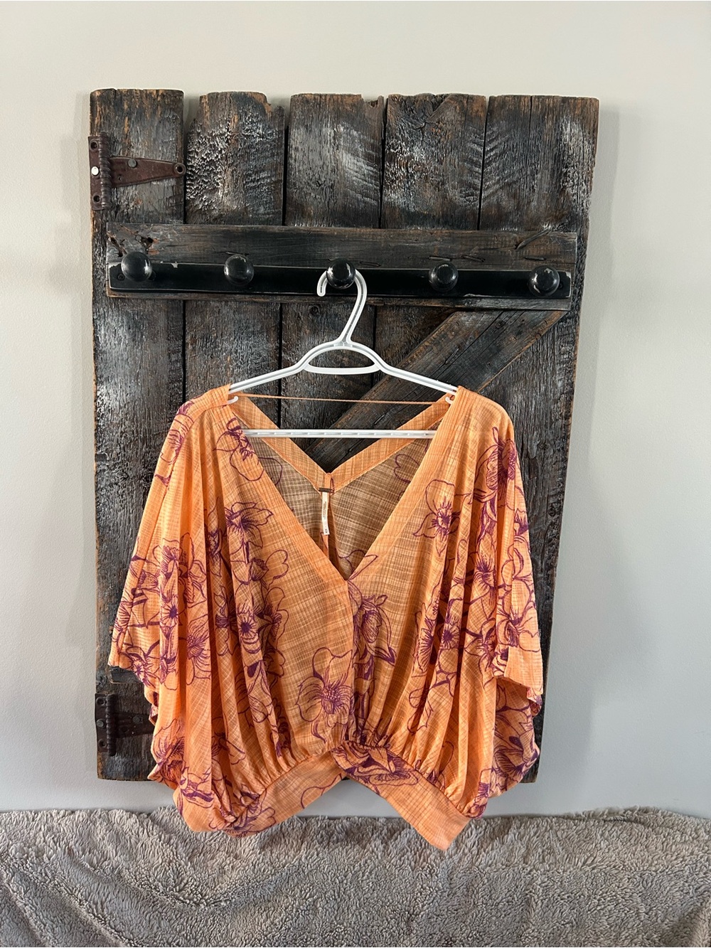 Women's Free People Floral Orange V-Neck Women's Top with Twist Hem